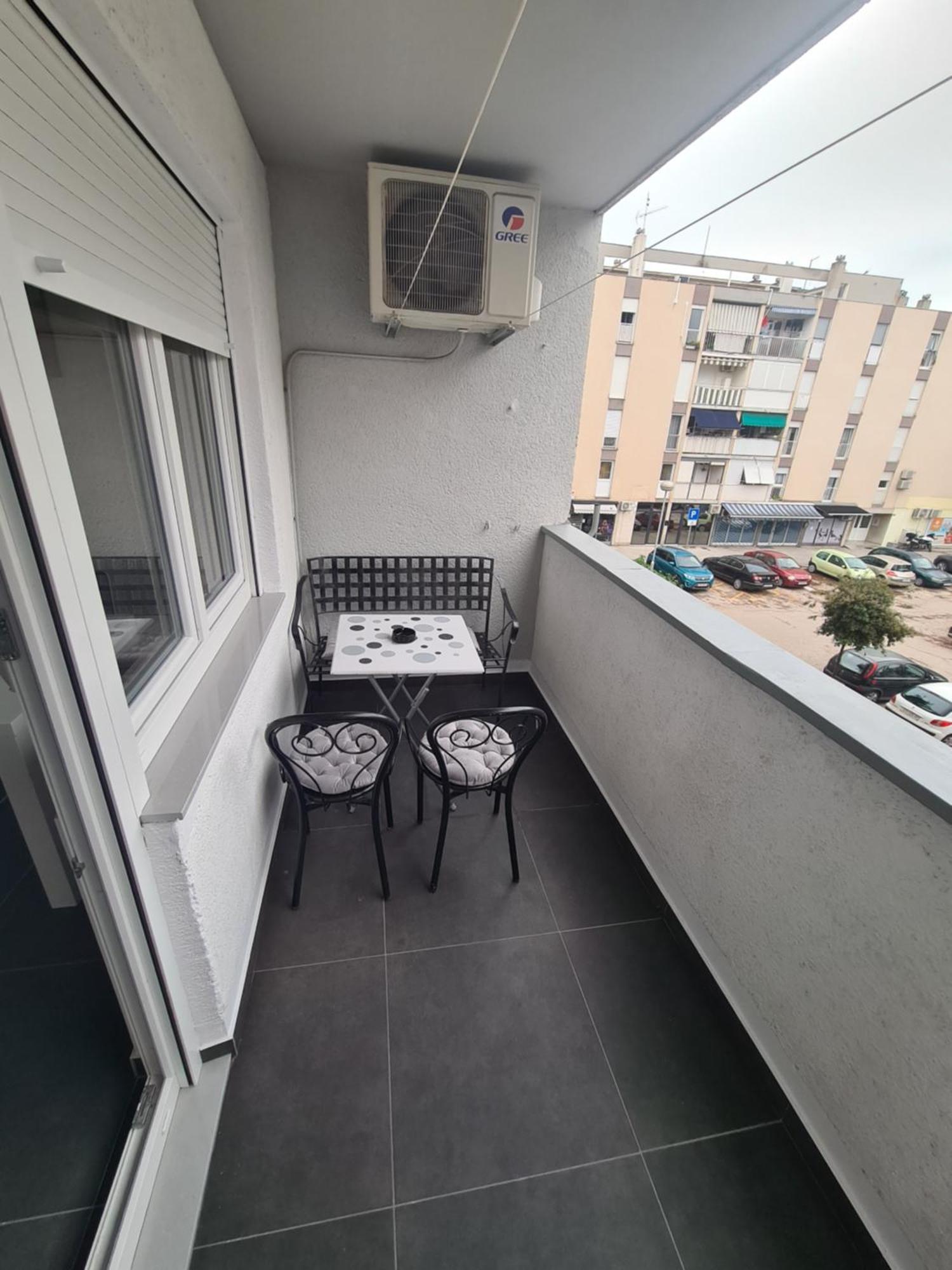 Hall Of Fame -Center Apartment Split Exterior photo